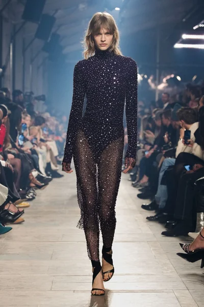 Look 57